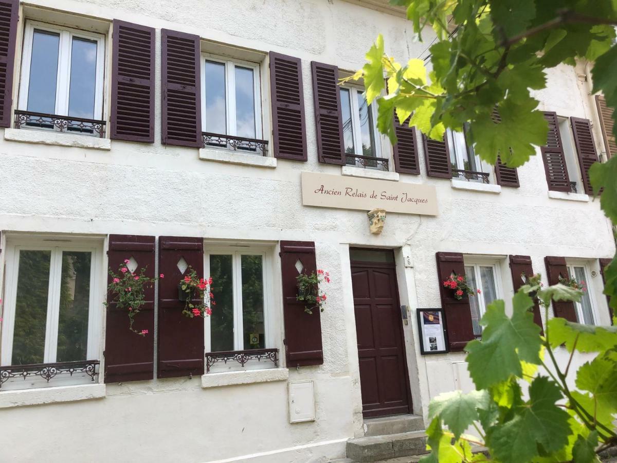Gite Ancien Relais De Saint-Jacques La Roche-Guyon Buitenkant foto